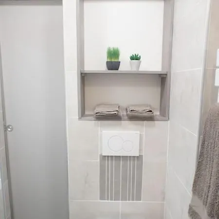 Charmant Studio Proche Bord De Mer شقة كانيو سور مير